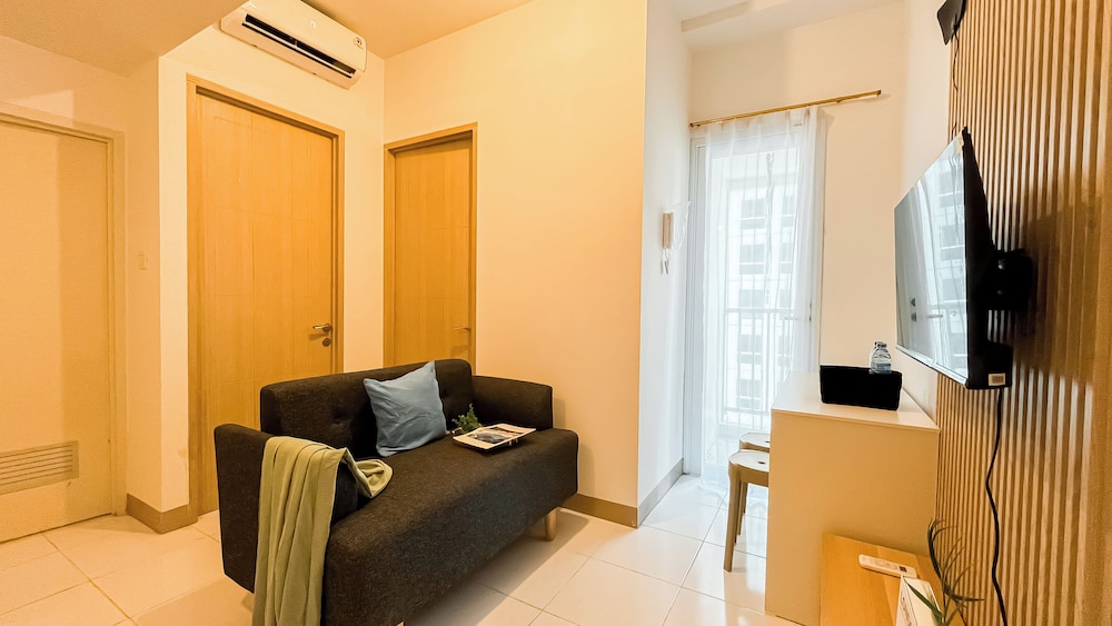 Nice and Comfy 2BR at 32th Floor Tokyo Riverside PIK 2 Apartment