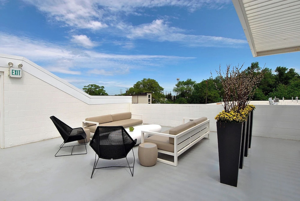 Landing Apartments Royal Oak Madison Heights