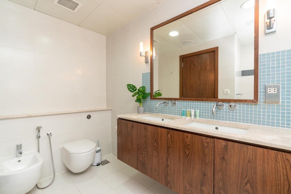 Modern Charming Sea View Apt In Palm Jumeirah