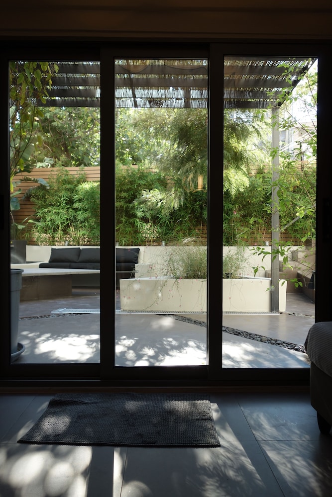 Athens Suites
