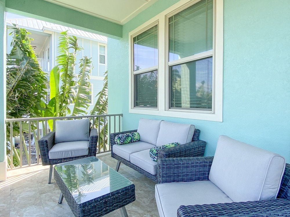 135 Island Escape: 5br Home W/ Pool And Spa! 5 Bedroom Home