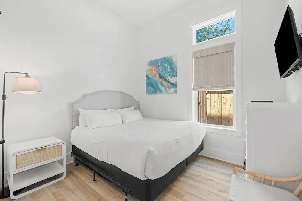 Juan Fine Day by Avantstay Sleeps 18 Heated Pool + Golf Cart