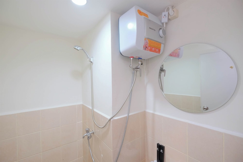 Modern Look 2BR at Podomoro Golf View Apartment