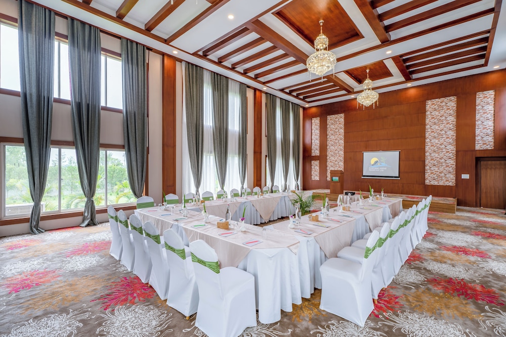 meeting & event spaces