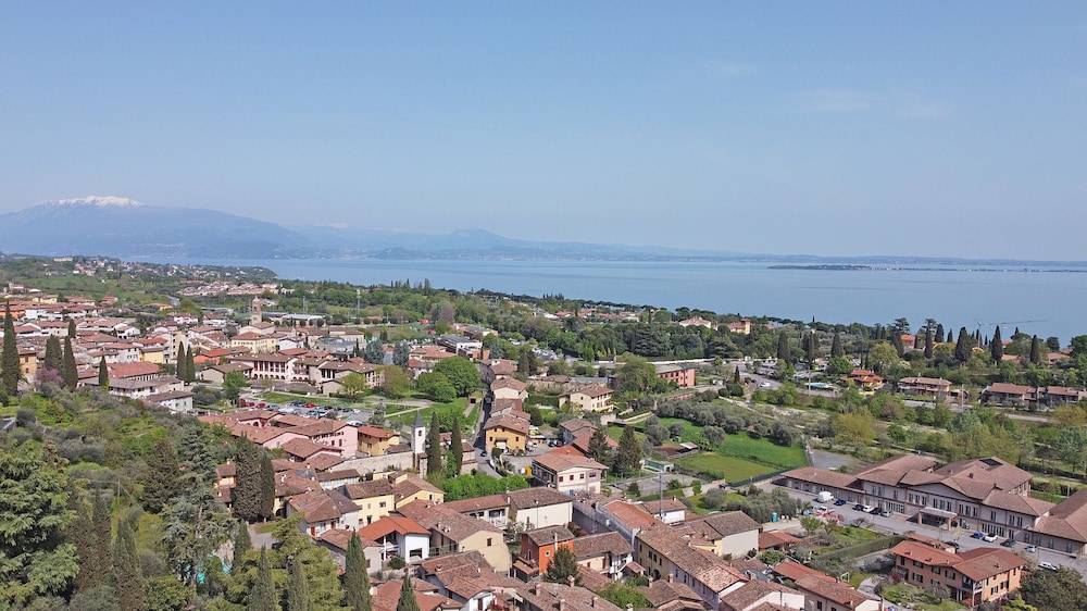 Al Castello by Wonderful Italy