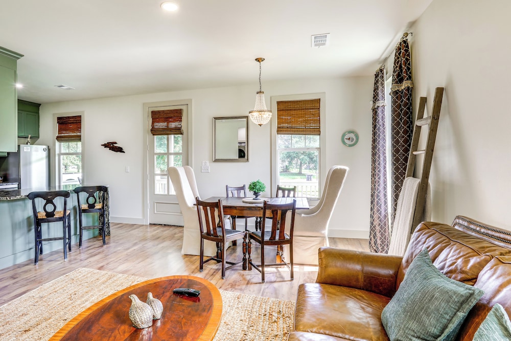 2 Mi to L'auberge Casino: Home w/ Large Yard!