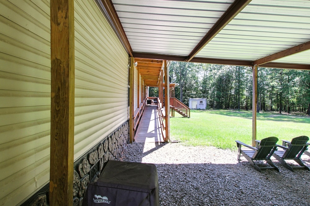 Tranquil Country Retreat Surrounded By Nature 3 Bedroom Home