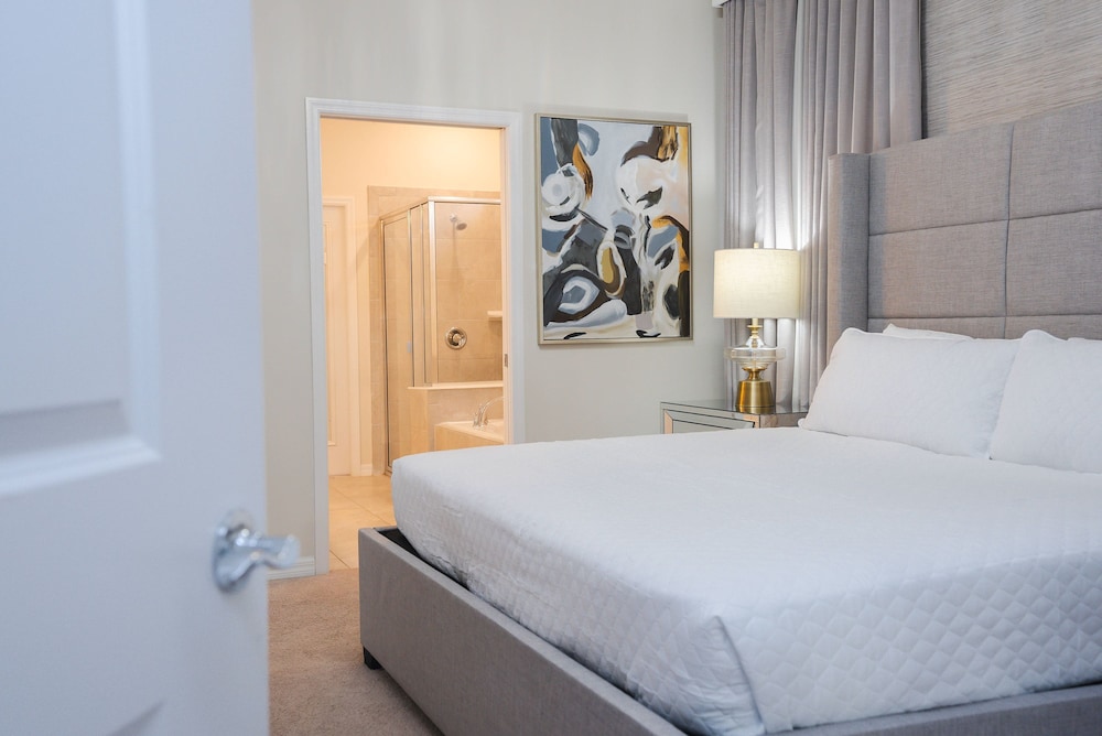 New Home Luxury 8 Bedrooms At Windsor Island