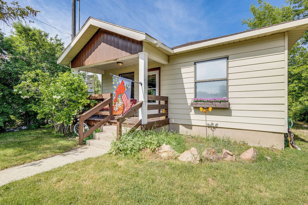 Quaint Home 16 Mi to Bear Lake: Fish, Hike & Golf!
