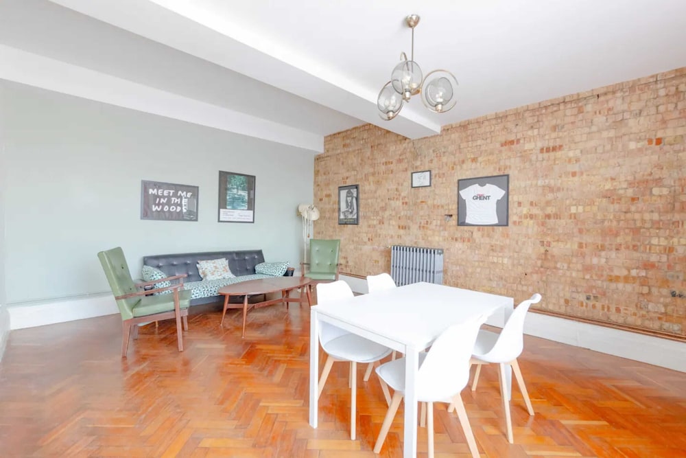 Stylish & Welcoming 3BD Flat - Stoke Newington