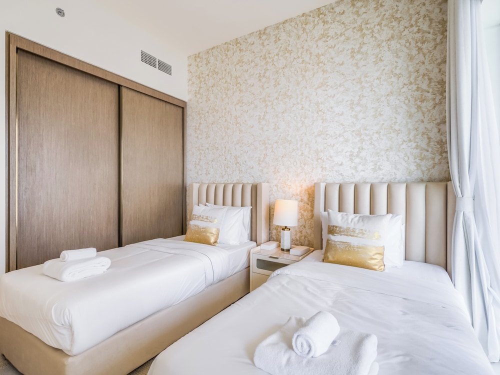 Grand Bleu Residences - Dubai Harbour
