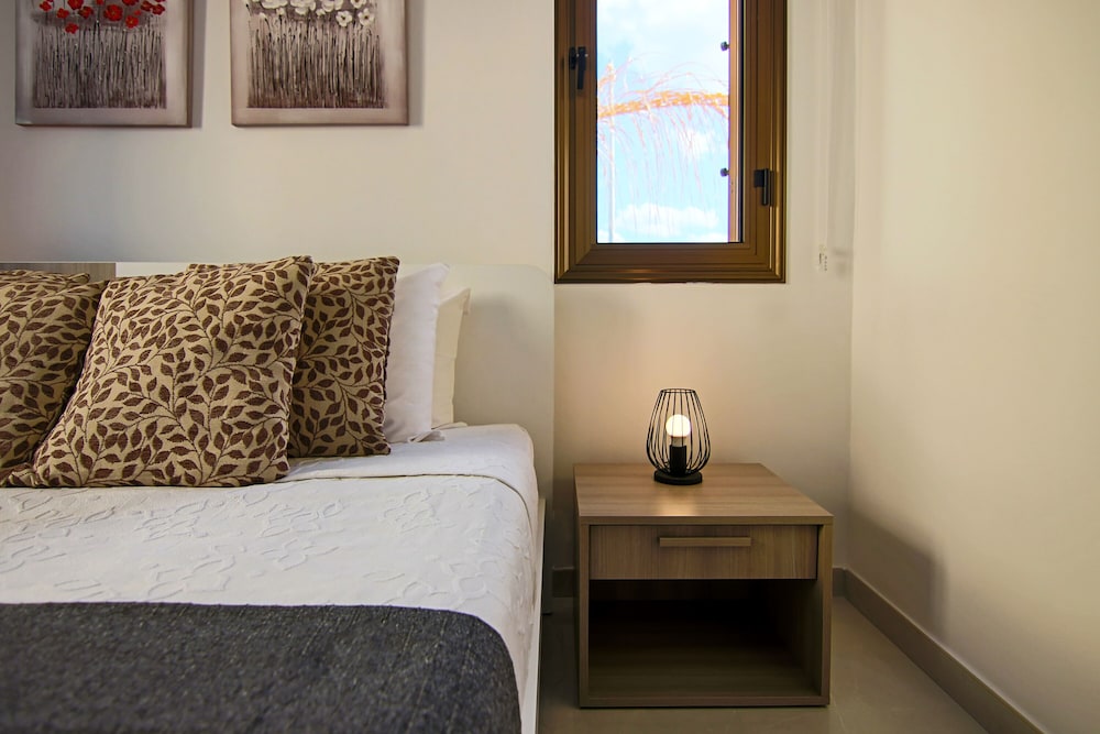 Phaedrus Living: CityView Luxury Flat Georgos 203 view 3