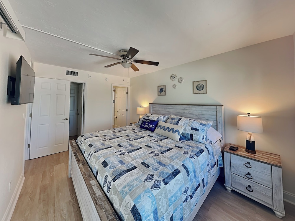 Seaside 3 by Distinctive Beach Rentals