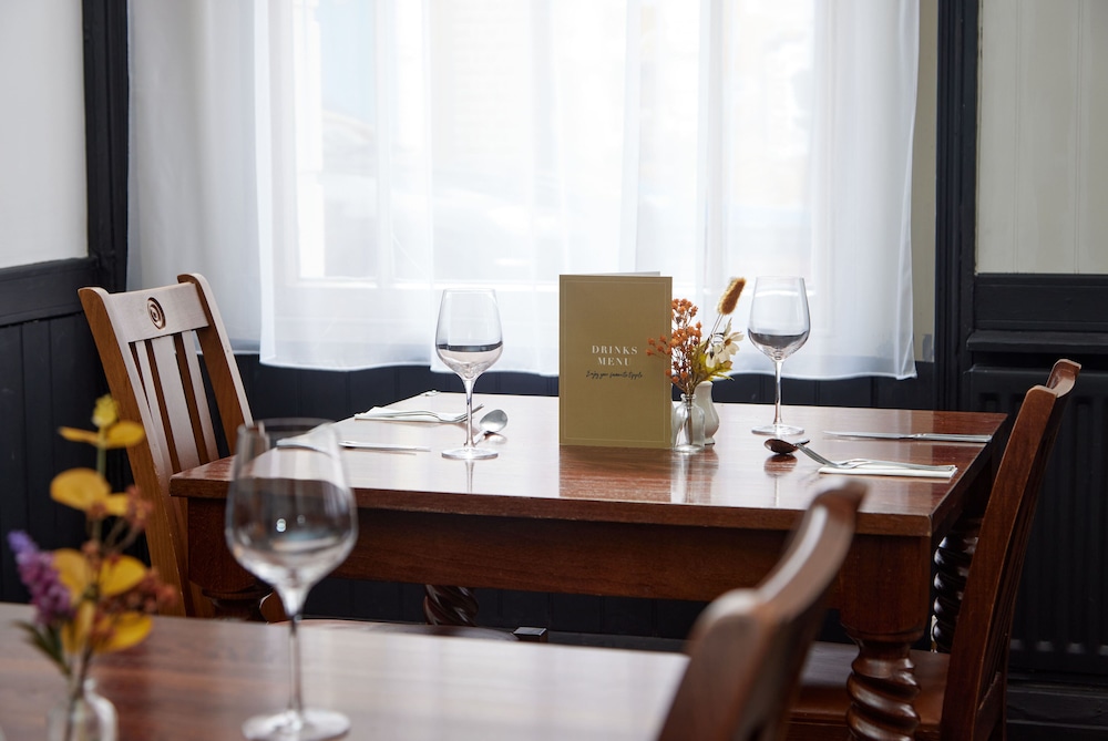 Huntingdon Vacations - George Hotel Huntingdon by Greene King Inns - Property Image 10