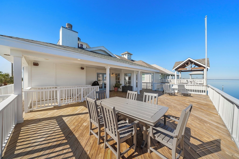 Reelview by Ryson Vacation Rentals
