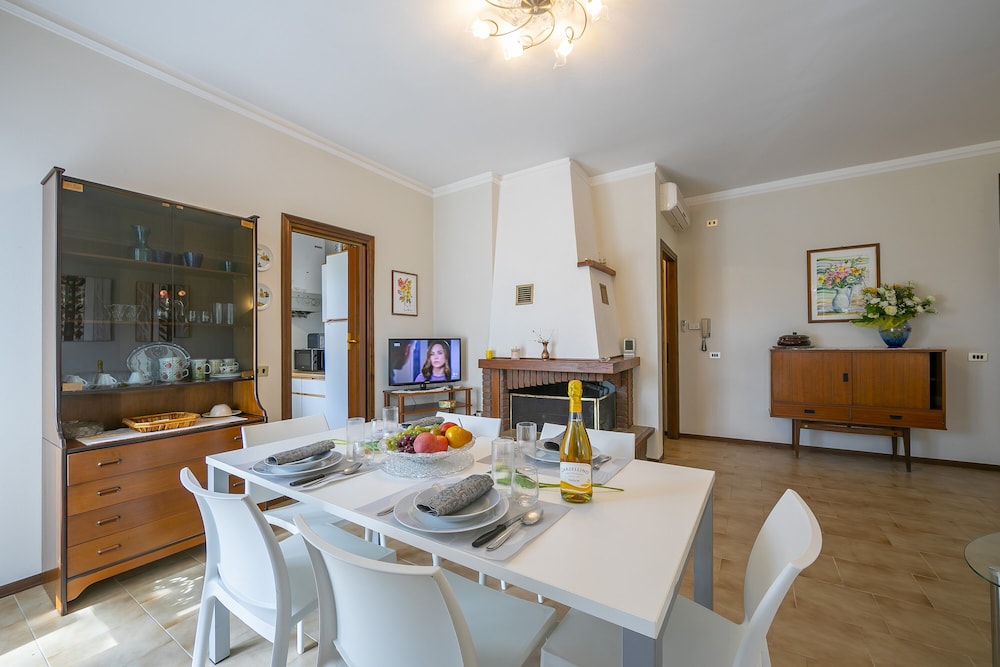Apartment Cuba 300m From Garda Lake view 3