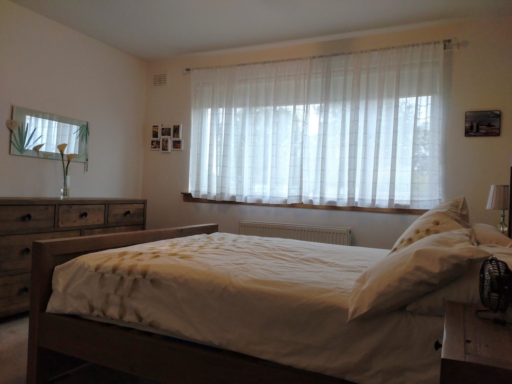 Stunning 3-bed House Close to Cop26 Glasgow view 4