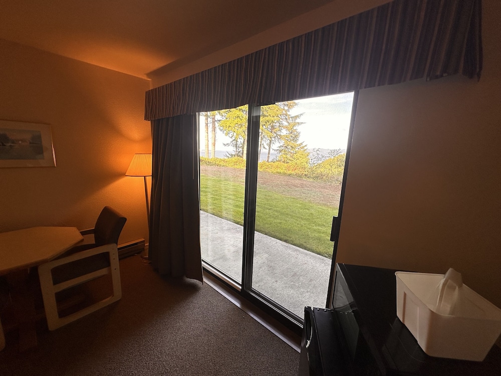 Astoria Crest Motel