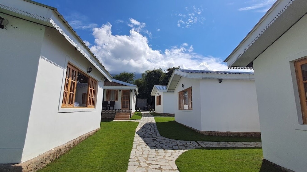 Saanjh Cottages