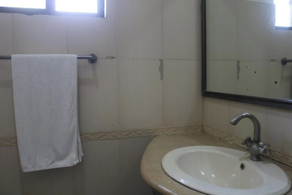 New Pak Guesthouse