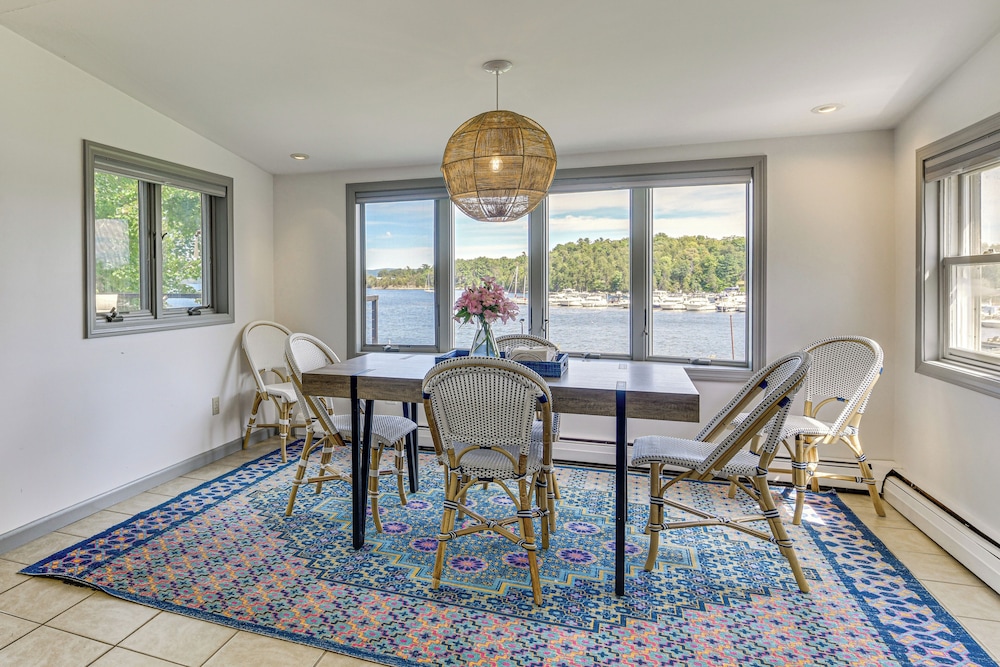 Waterfront Getaway: Lake Champlain Family Retreat!