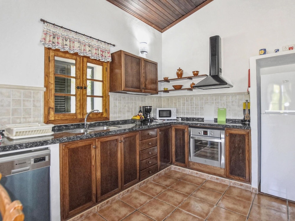 Lovely Holiday Home in Alcúdia with Hot Tub & Private Pool view 4