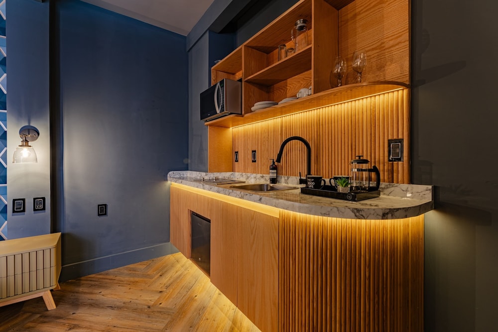 Pandora House 50