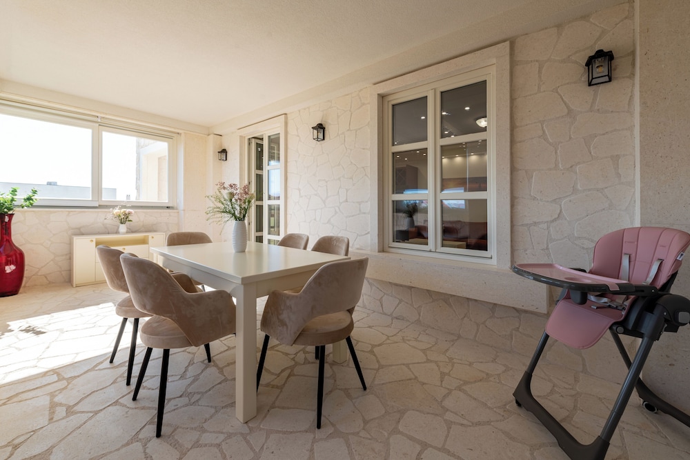 Chateau Dabo