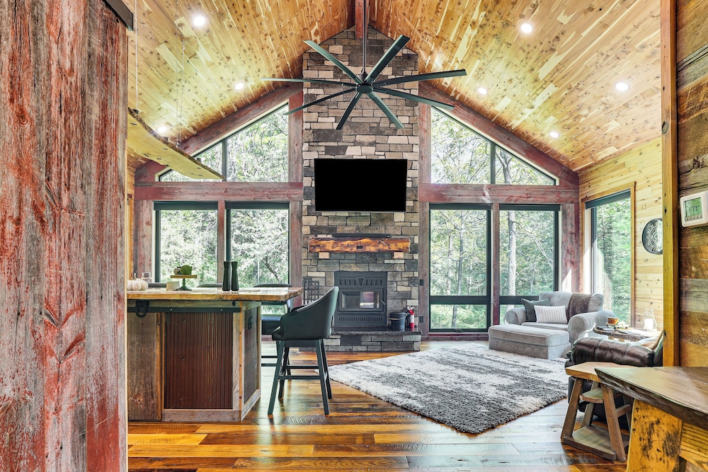 Galena Cabin on 20 Acres: 5 Mi to Downtown!