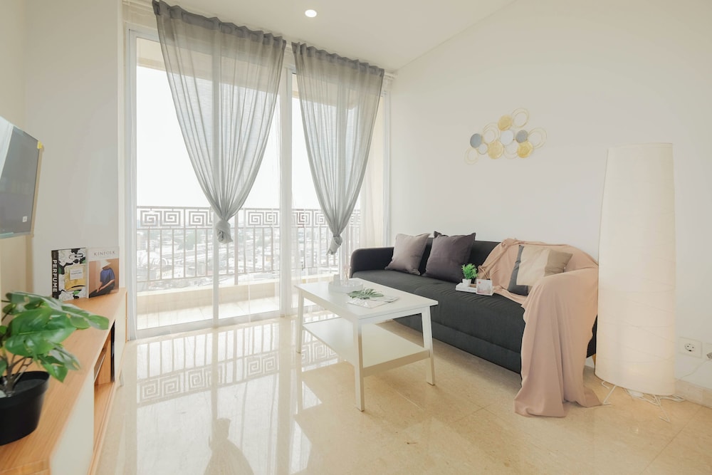 Boho Touch 2Br Apartment With Extra Room At Lucky Tower Residence