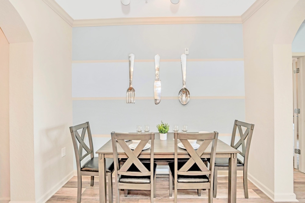 Upstay Family-friendly Condo w Pool Near Disney