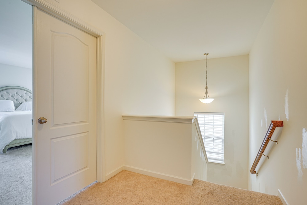 Centrally Located Home in Fredericksburg!