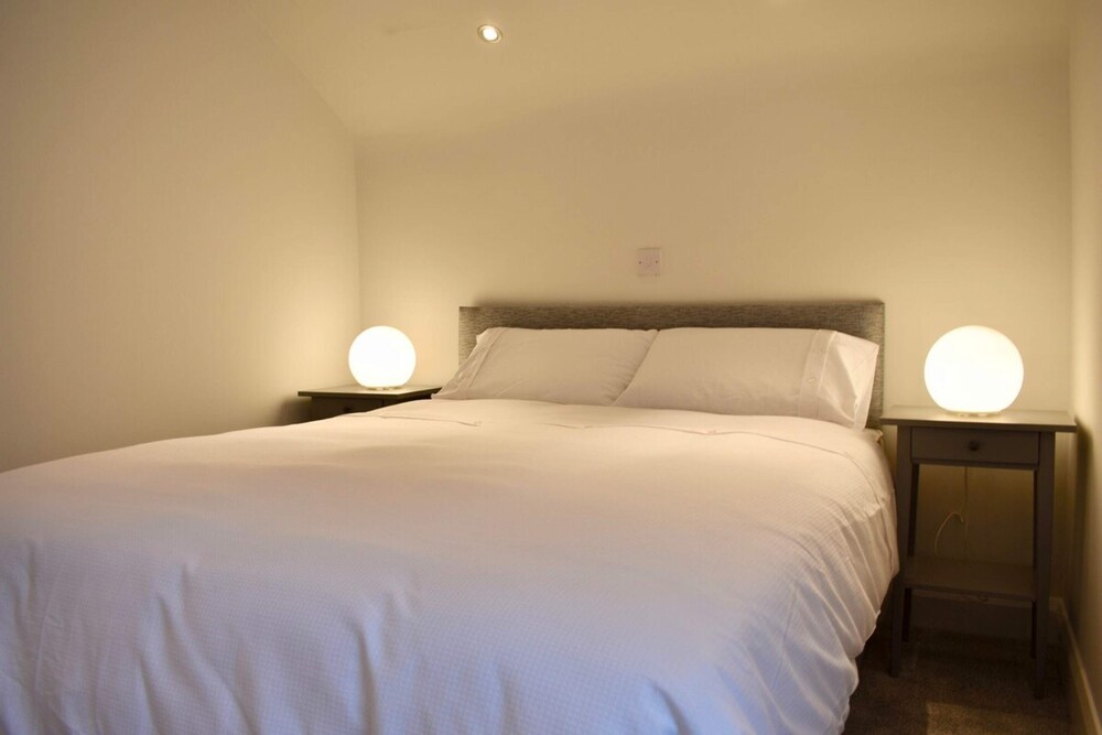 Renovated 2 Bedroom Dublin Flat By City Centre