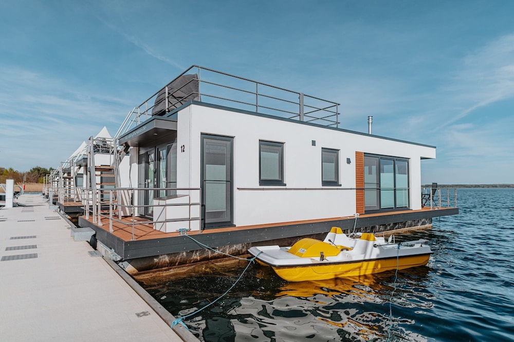 Hausboot fur 4 Personen auf dem Grabendorfer See