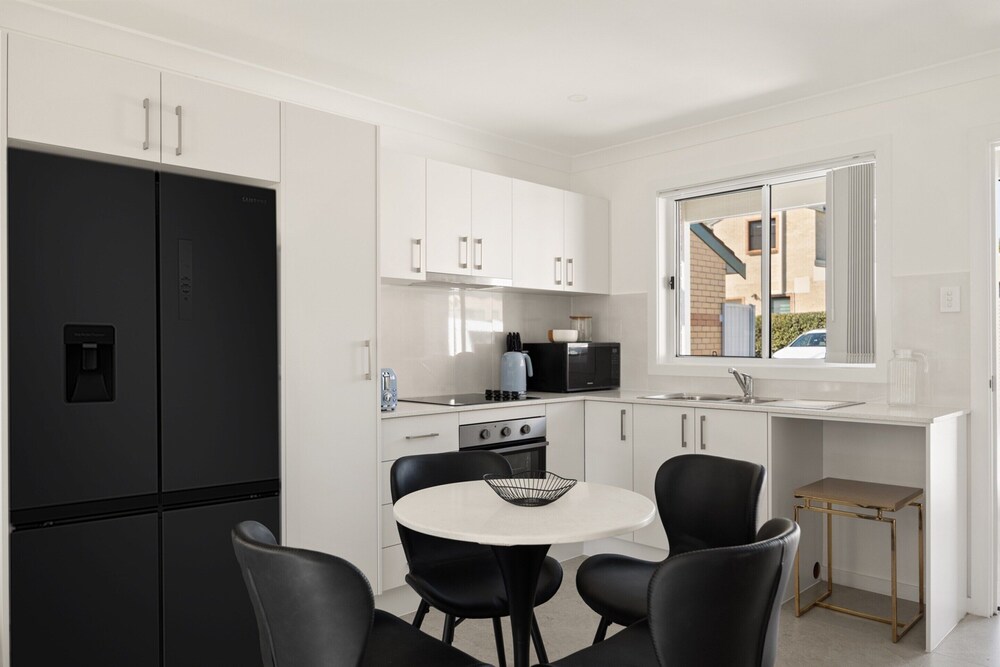 Beachside 2-bed Home in Brighton-le-sand