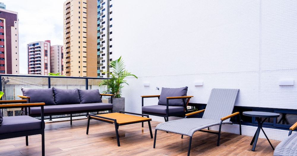 Simple Smart - LikeHome Hospedagens