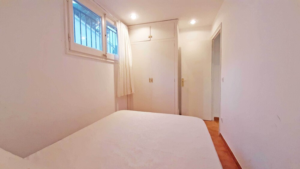 Sirena in Llafranc With 1 Bedrooms and 1 Bathrooms