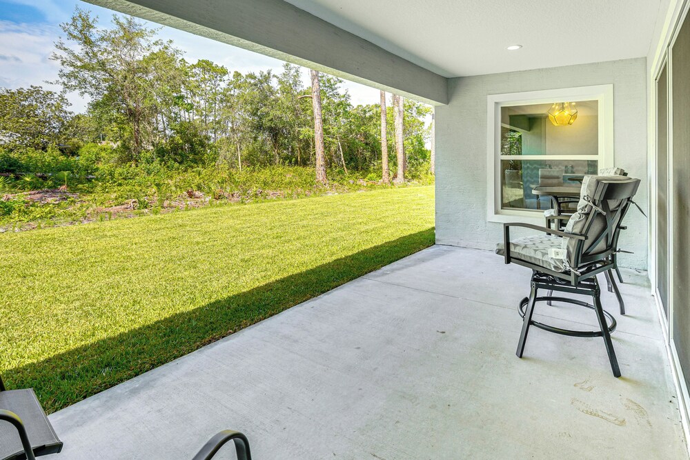 Newly Built Golf Course Home in Palm Coast!