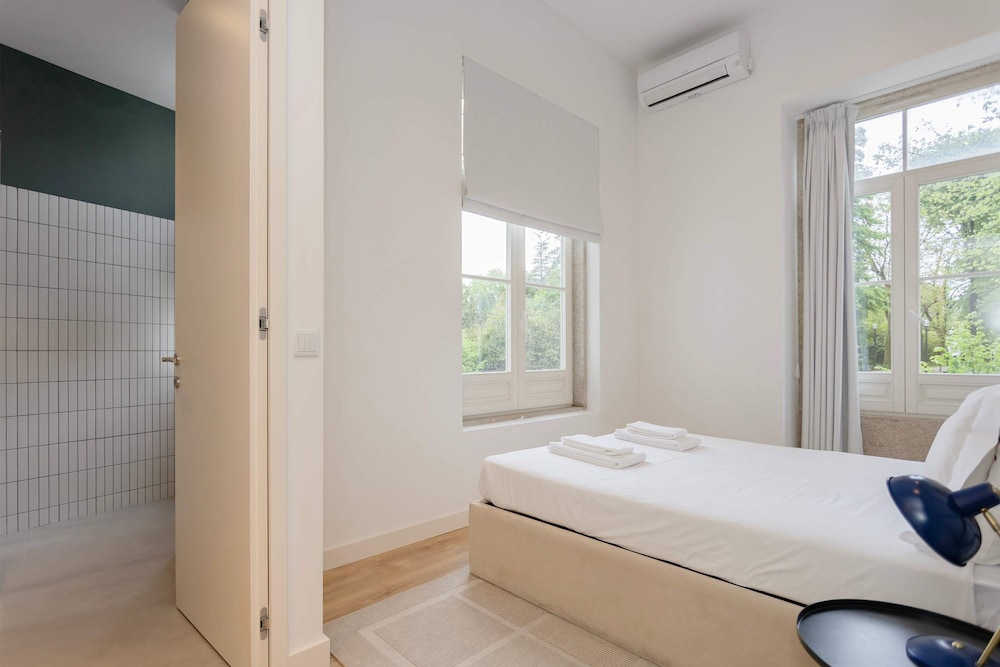 Liiiving in Porto - Crystal Luxury Apartment