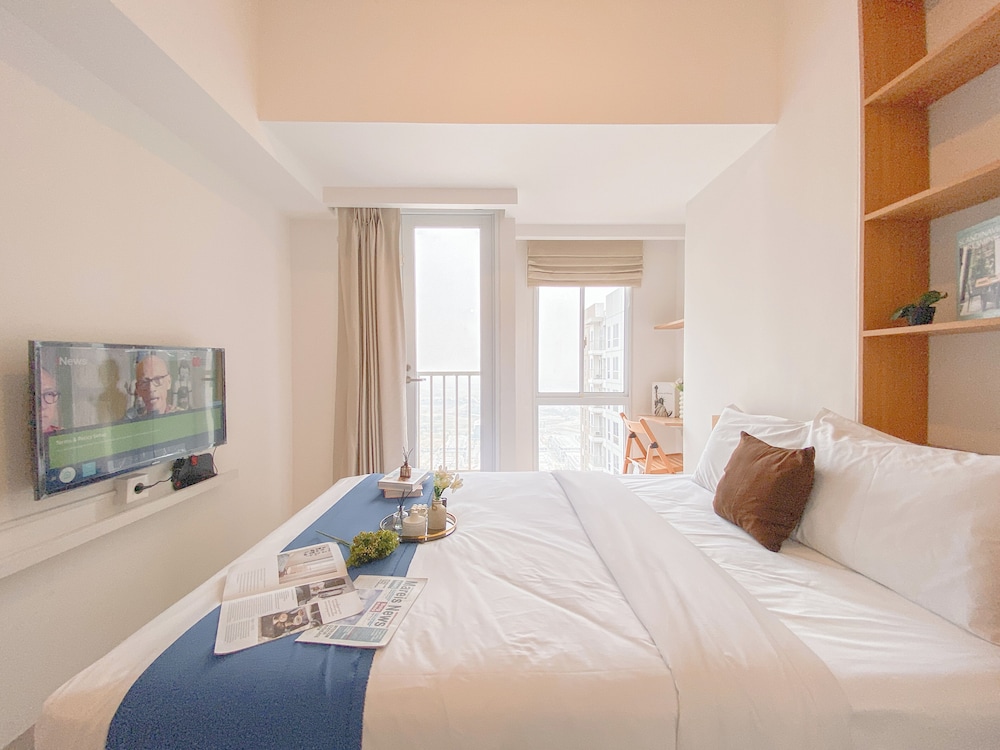 Wooden Style Studio At Apartment Tokyo Riverside Pik 2