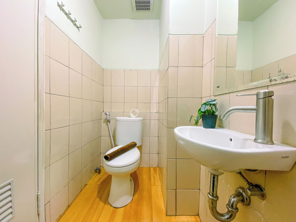 Comfy 2Br At Pakubuwono Terrace Apartment