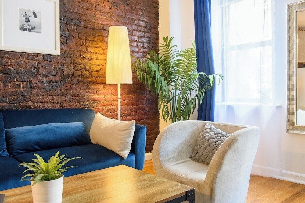 350 Gramercy Apt