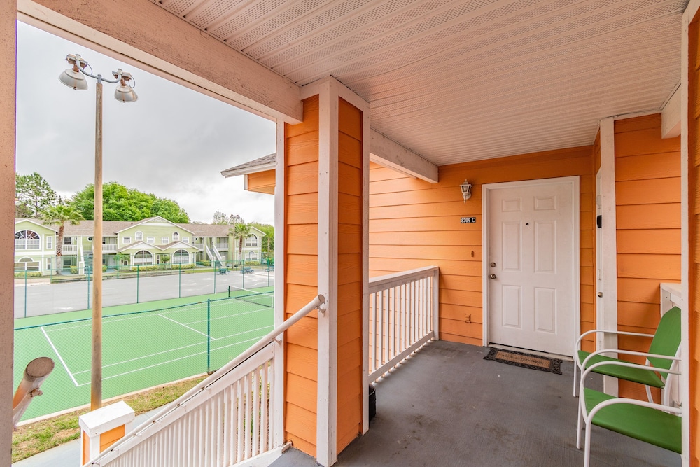 Near Theme Parks! Fabulous 3 BR Home, Star Wars Children's BR, Pool!