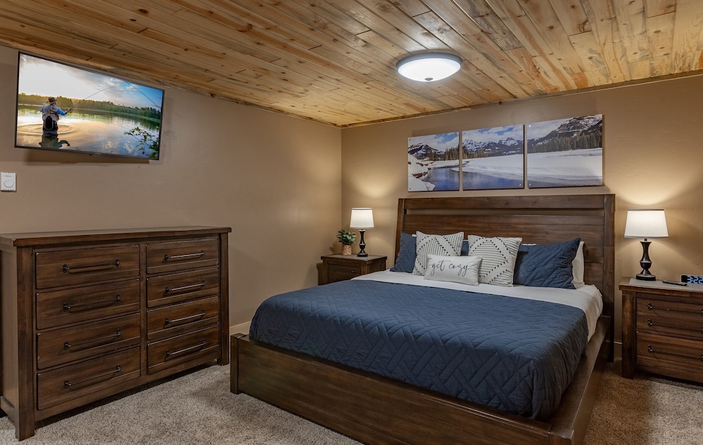 Black Bear Lodge