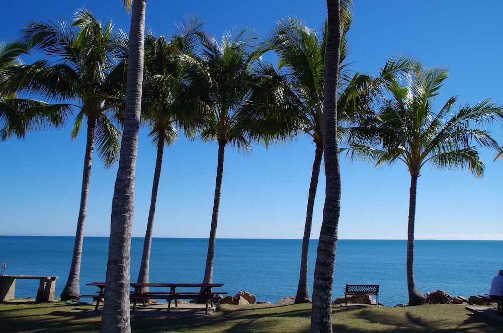 Tropical Beach Caravan Park