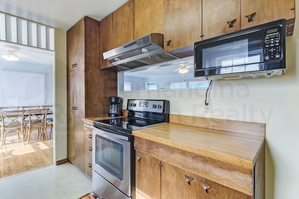 1408 S Fletcher Ave 4 Bedroom Home by RedAwning