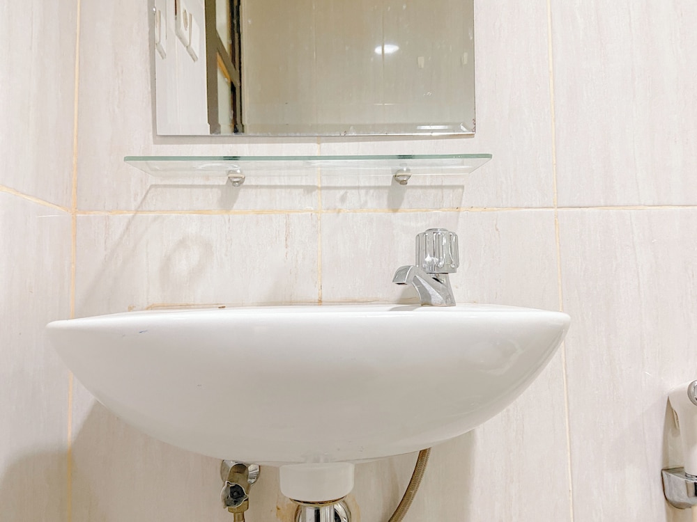 Spacious 2Br At Tamansari La Grande Apartment