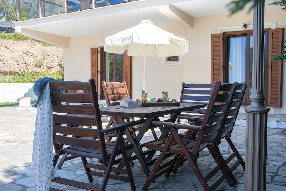 Four Seasons Villas