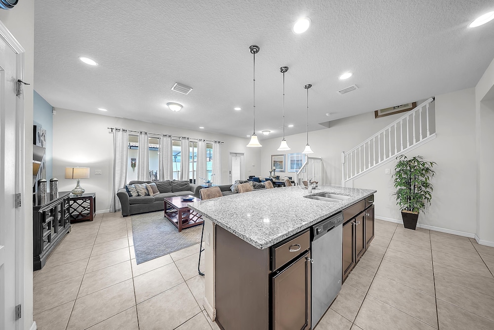 2027 MD - Windsor Westside Tranquil Haven