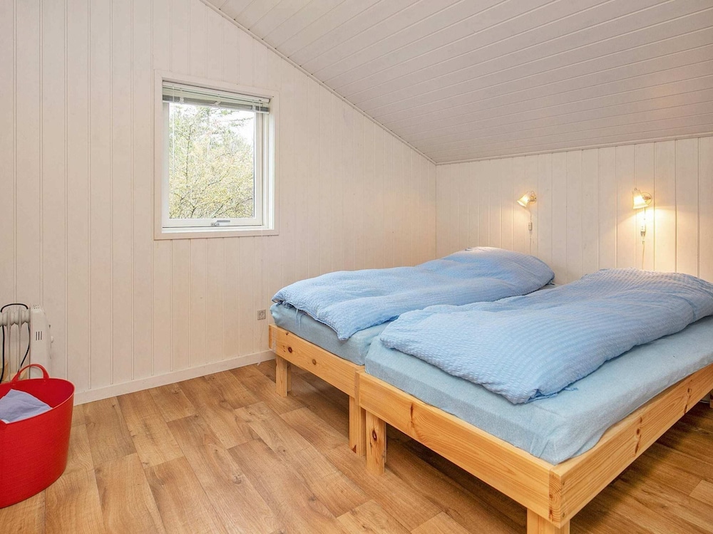 Peaceful Holiday Home in Saby near Sea view 2